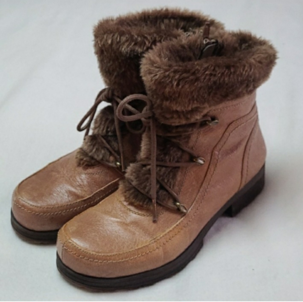 Women's Bare Trap Boots